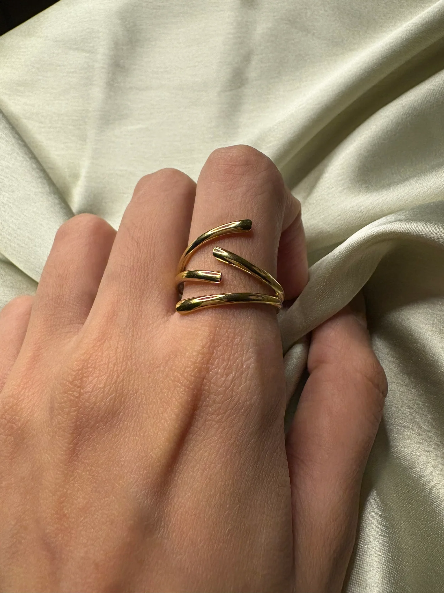ring - Brand Store